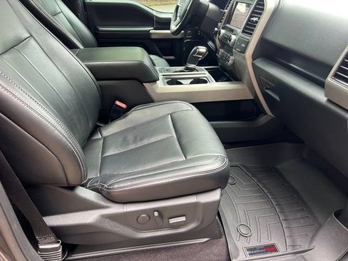 Used 2019 Ford F150 Lariat w/ Equipment Group 502A Luxury AWD/4WD image 15
