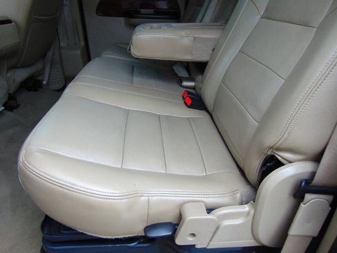 Used 2005 Ford F250 Lariat AWD/4WD image 11