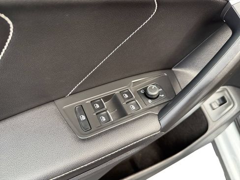 Used 2023 Volkswagen Tiguan SEL R-Line AWD/4WD image 25