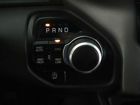 Used 2022 RAM 1500 Big Horn AWD/4WD image 16