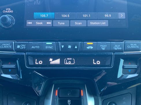 Used 2018 Honda Odyssey EX image 18