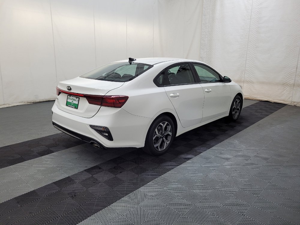 Used 2020 Kia Forte LXS FWD image 9