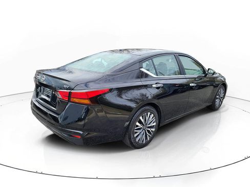 Certified 2023 Nissan Altima 2.5 SV image 4