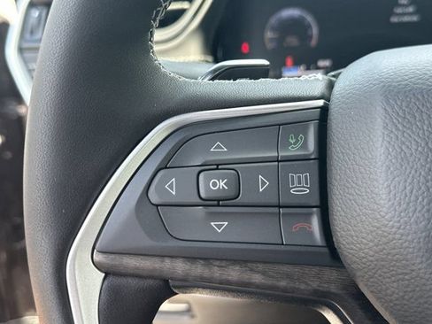 New 2026 Jeep Grand Cherokee Altitude RWD image 23