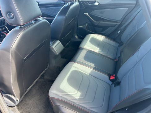 Certified 2025 Volkswagen Jetta GLI Autobahn FWD image 17