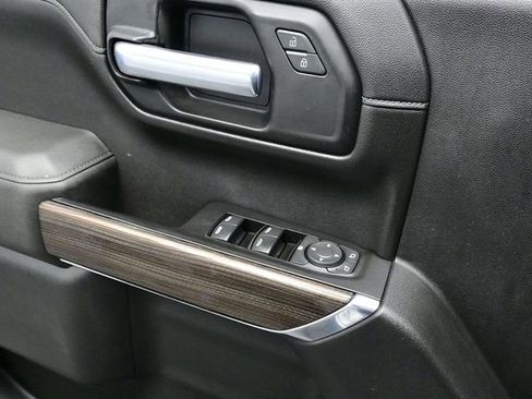 Used 2020 Chevrolet Silverado 1500 RST image 9