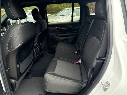 New 2026 Jeep Grand Cherokee Laredo AWD/4WD image 13