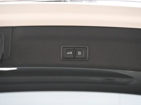 Used 2020 Audi A6 3.0T allroad Premium Plus AWD/4WD image 37