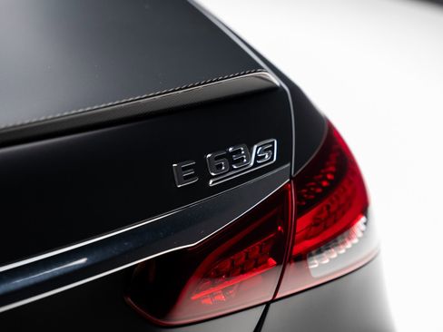 Used 2023 Mercedes-Benz E 63 AMG S image 35