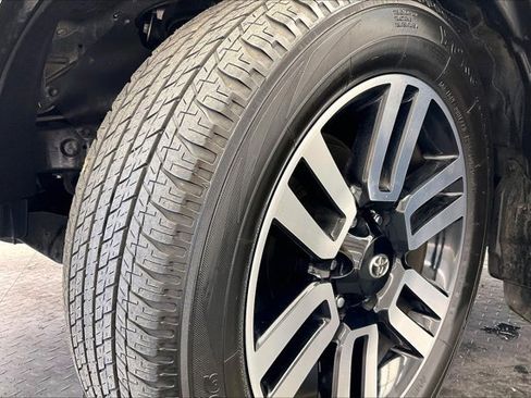 Used 2023 Toyota 4Runner Limited image 33