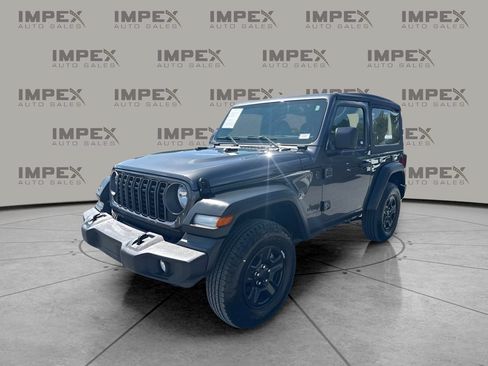 Used 2025 Jeep Wrangler Sport AWD/4WD image 1