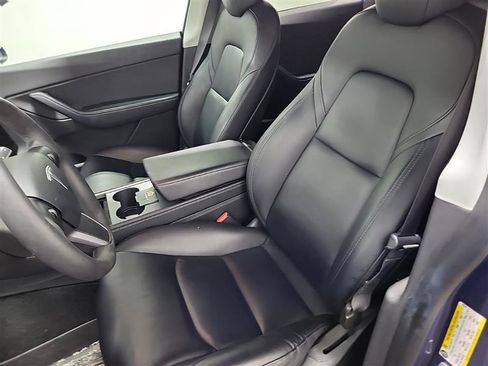 Used 2021 Tesla Model Y Long Range image 7