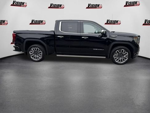 Used 2023 GMC Sierra 1500 Denali Ultimate AWD/4WD image 4