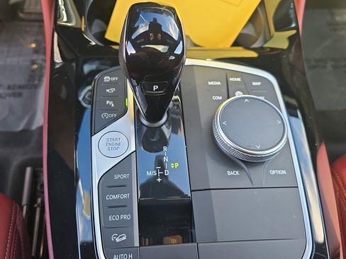 Used 2025 BMW X4 xDrive30i image 21