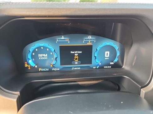 Used 2025 Ford Bronco Outer Banks image 9