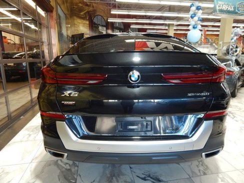 Used 2021 BMW X6 xDrive40i w/ Premium Package image 5