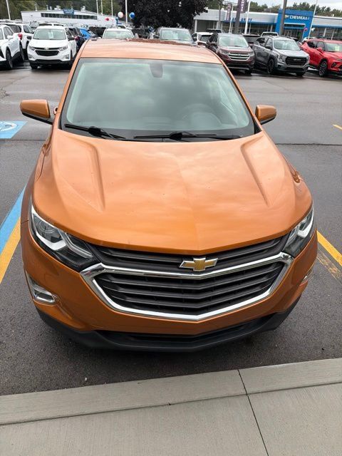 Used 2019 Chevrolet Equinox LT FWD image 2