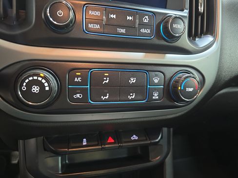 Used 2015 Chevrolet Colorado LT w/ LT Convenience Package RWD image 21