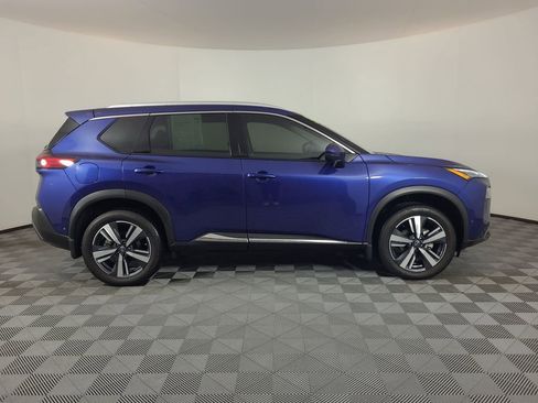 Used 2023 Nissan Rogue SL w/ SL Premium Package AWD/4WD image 2