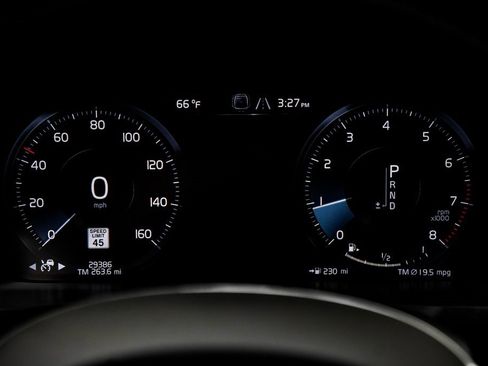 Used 2021 Volvo XC90 T6 R-Design w/ Advanced Package image 31