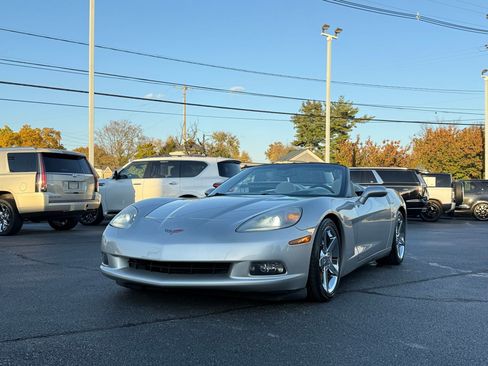 Used 2007 Chevrolet Corvette Convertible w/ Preferred Equipment Group image 1