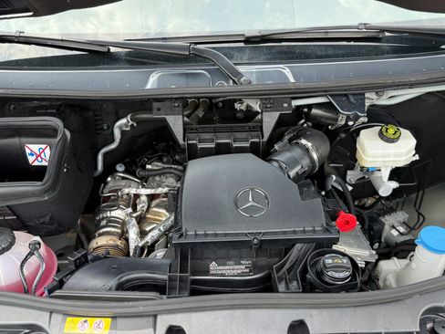 Used 2024 Mercedes-Benz Sprinter 2500 image 26