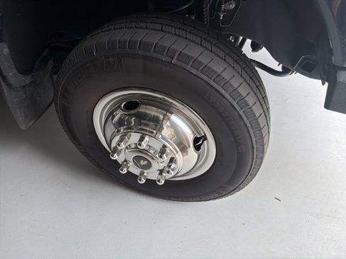 Used 2024 Ford F350 XL image 5