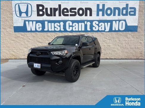 Used 2016 Toyota 4Runner SR5 image 1