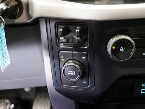 Used 2023 Ford F150 XLT w/ Trailer Tow Package image 17