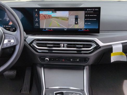 Used 2023 BMW i4 eDrive40 w/ Premium Package image 30