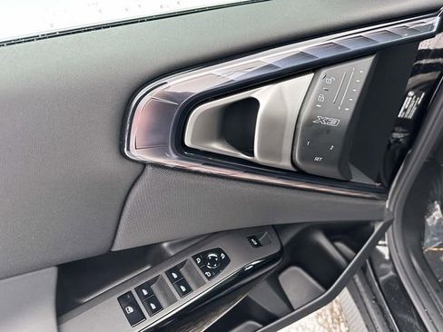 Used 2026 BMW X3 xDrive30 w/ Premium Package image 24