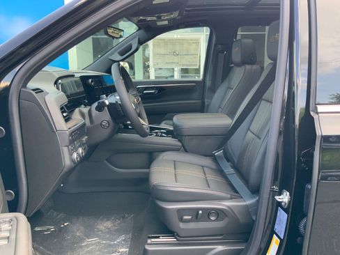 New 2026 Chevrolet Tahoe High Country AWD/4WD image 11