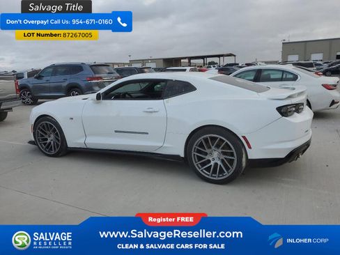 Used 2019 Chevrolet Camaro SS image 3