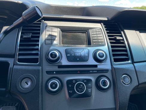Used 2018 Ford Taurus Police Interceptor AWD image 11