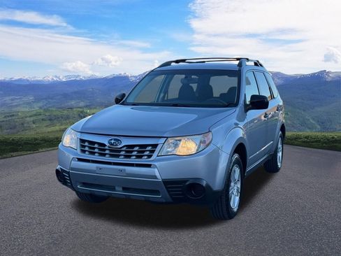Used 2012 Subaru Forester 2.5X w/ Alloy Wheel Pkg AWD/4WD image 1