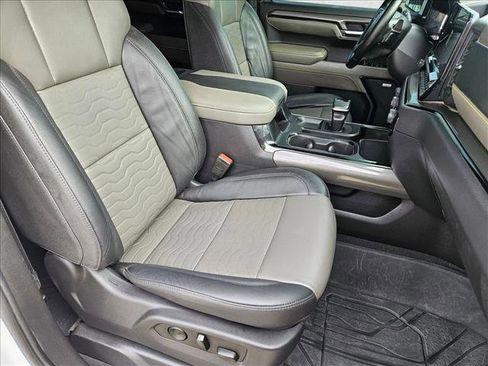 Used 2023 Chevrolet Silverado 1500 ZR2 w/ Technology Package image 20