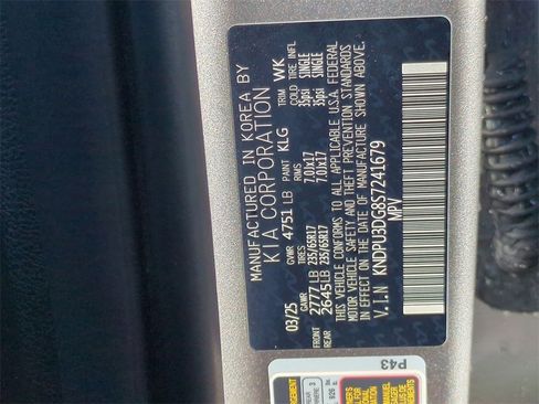 Certified 2025 Kia Sportage LX image 32