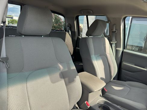 Used 2017 Nissan Frontier SV AWD/4WD image 12