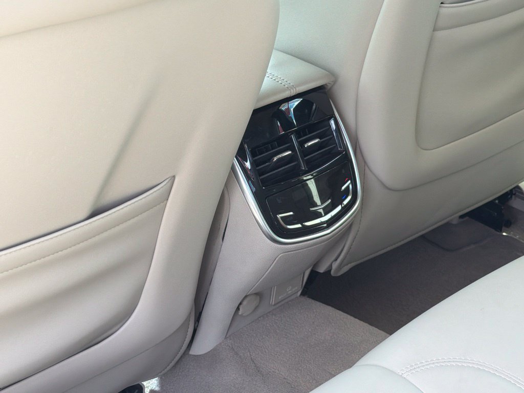 Used 2014 Cadillac XTS Premium FWD image 19