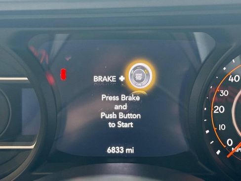 Used 2024 Jeep Wrangler Unlimited Rubicon w/ Technology Group AWD/4WD image 17