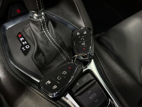 Used 2022 Chevrolet Camaro LT RWD image 32