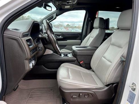 Used 2021 GMC Yukon SLT w/ SLT Premium Package image 14