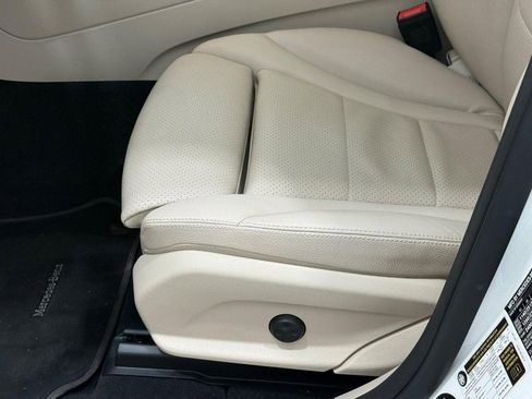 Certified 2022 Mercedes-Benz GLC 300 4MATIC w/ Multimedia Package Lite image 21