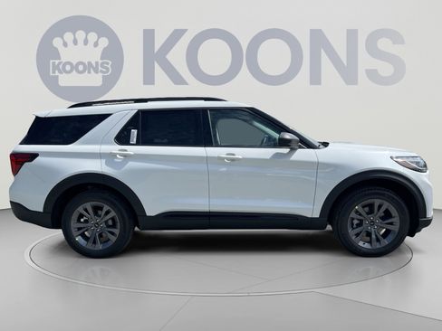 New 2026 Ford Explorer Active w/ Active Comfort Package AWD/4WD image 8