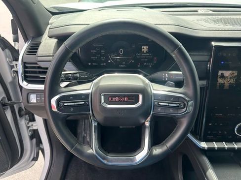 Certified 2024 GMC Acadia Elevation AWD/4WD image 6