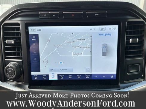 Used 2023 Ford F150 Lariat w/ Max Trailer Tow Package image 13