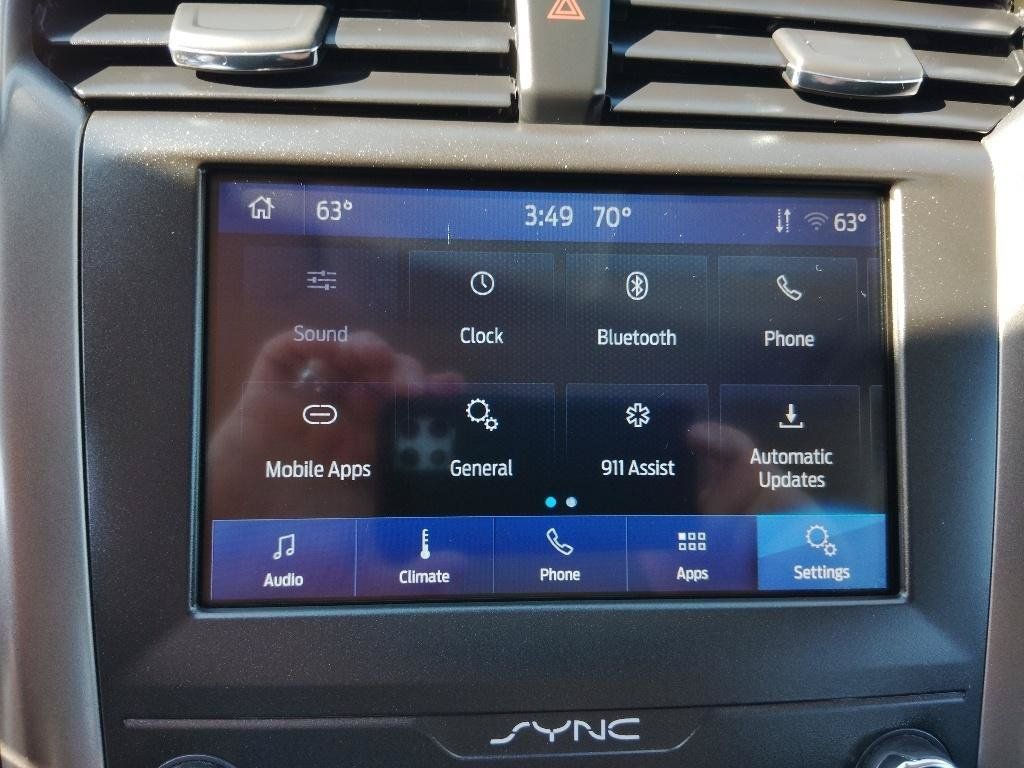 Used 2020 Ford Fusion SE FWD image 20