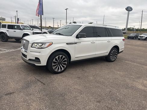 Used 2024 Lincoln Navigator L Reserve AWD/4WD image 6