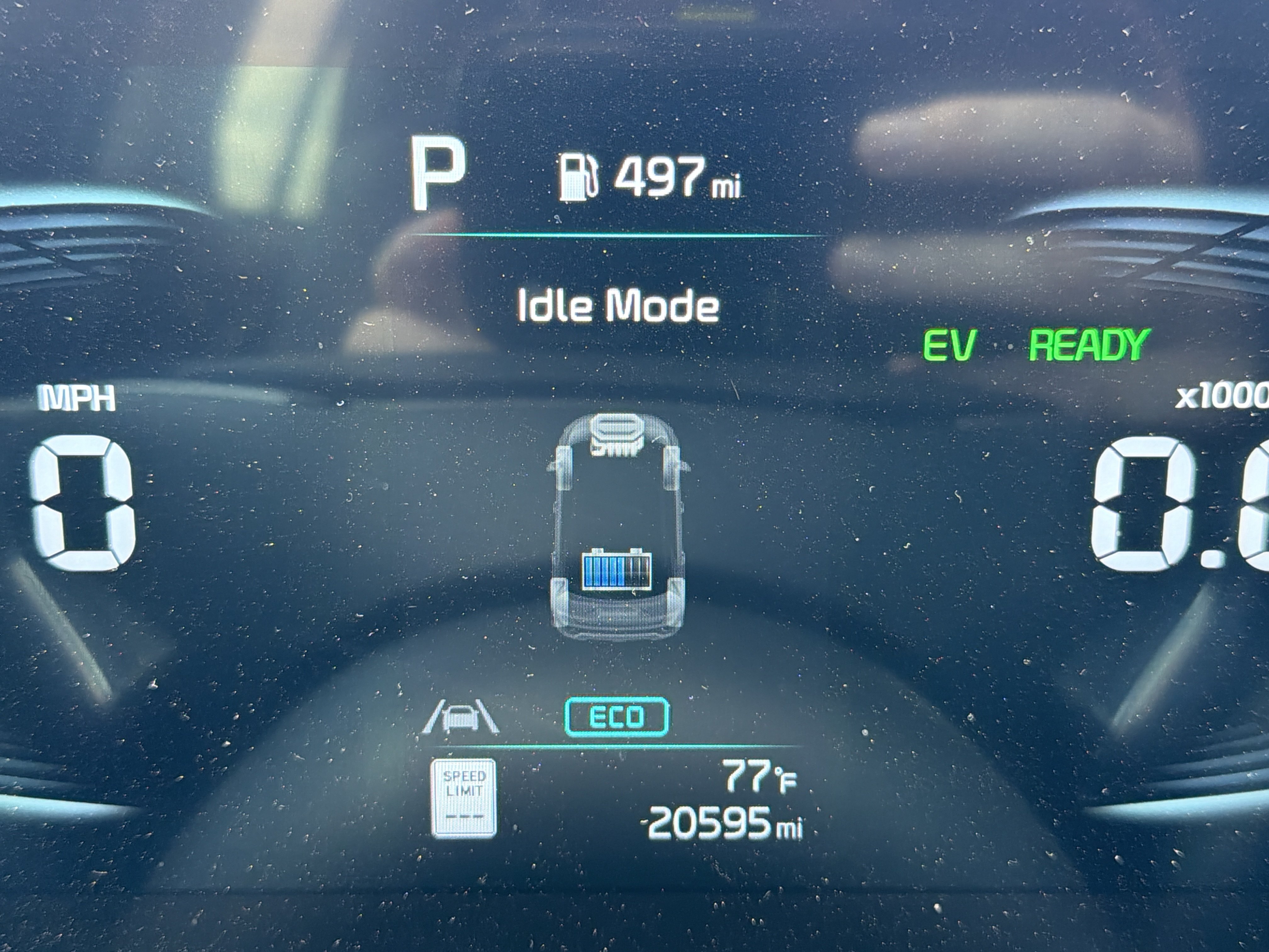 Certified 2025 Kia Niro FWD image 2