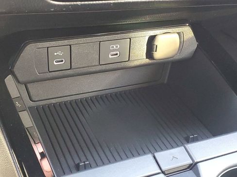 New 2026 Toyota Prius Plug-In Hybrid image 27